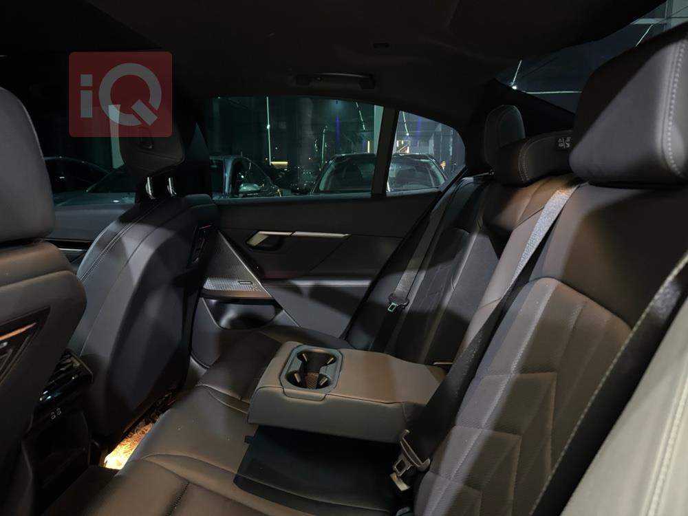 بي ام دبليو الفئة 5